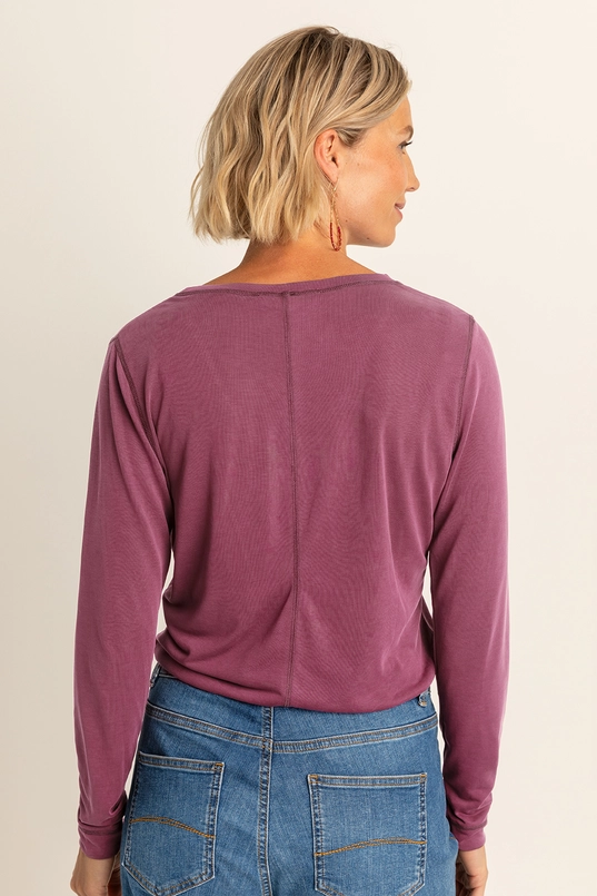 Aangesloten top met V-hals