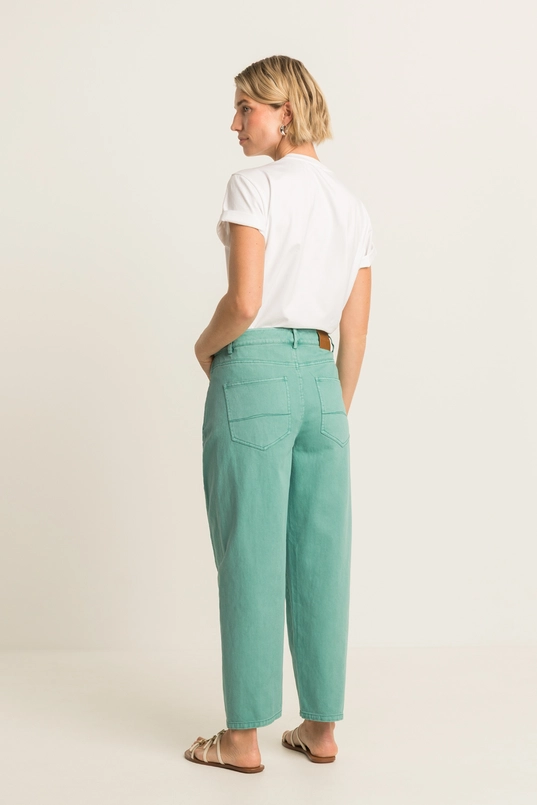 Barrel jeans