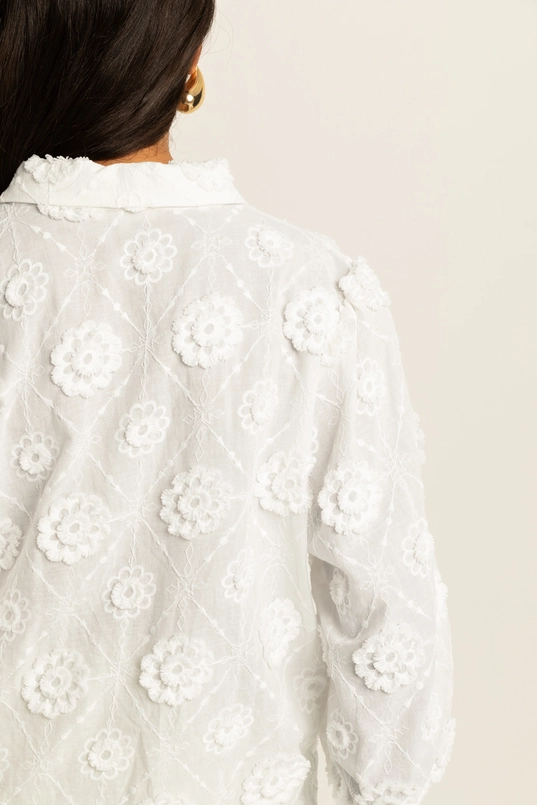 Blouse met bloemapplicaties