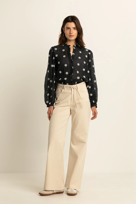 Blouse met geborduurde details