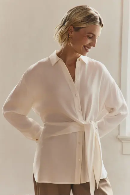 Blouse met knoopdetail