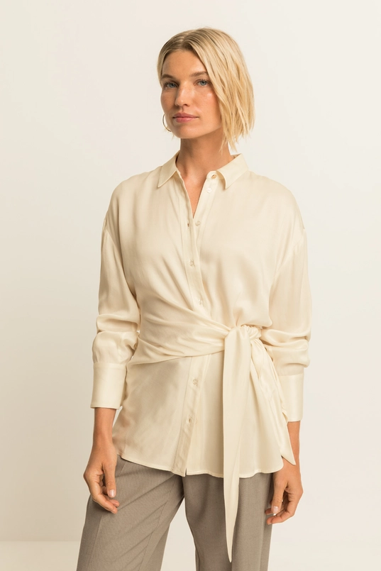Blouse met knoopdetail