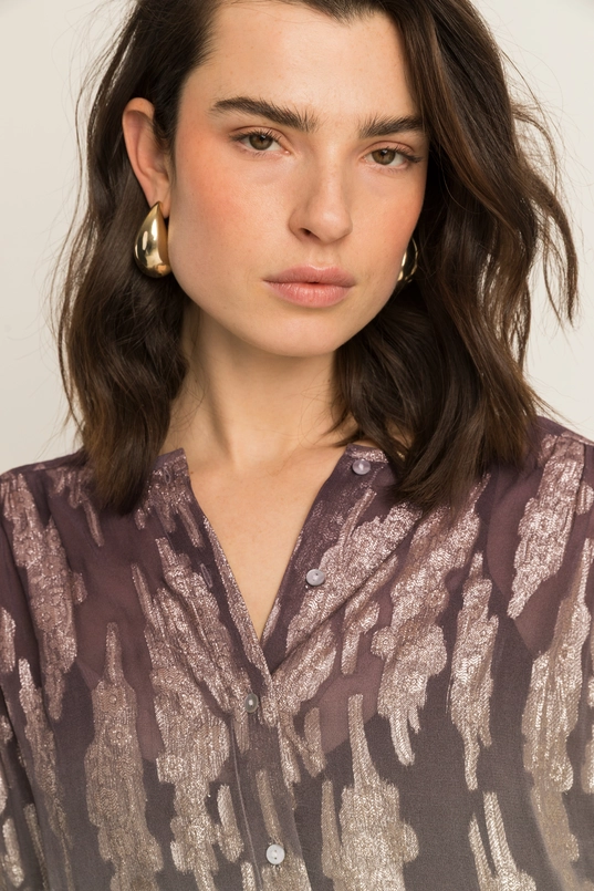 Blouse met metallic print