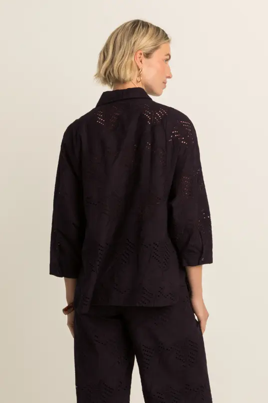 Broderie blouse