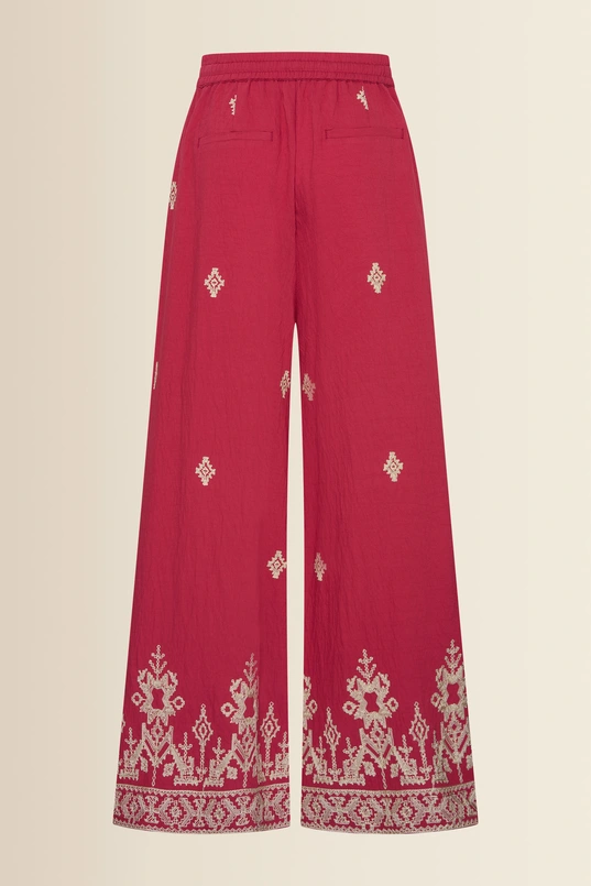 Broek met geborduurde details