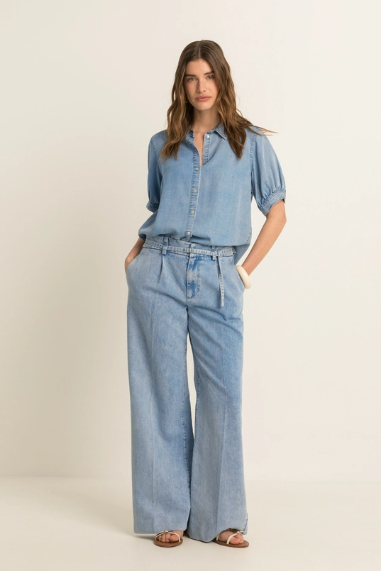 Denim blouse met pofmouwen