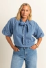Denim blouse met strikdetail