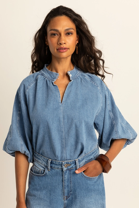 Denim blouse met strikdetail
