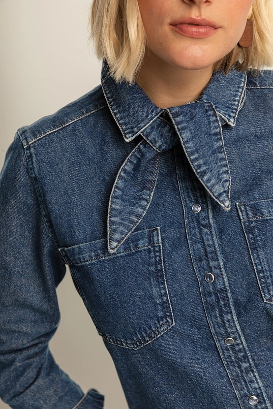 Denim blouse met strikdetail