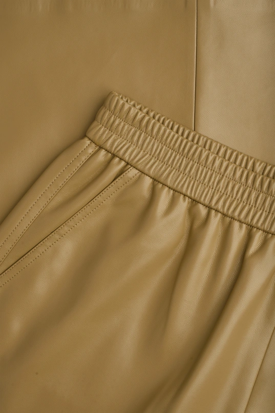 Faux leather midi-rok