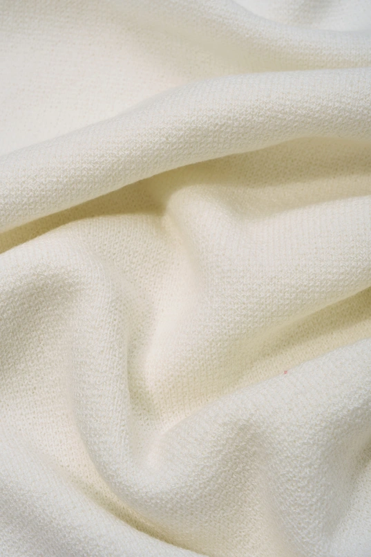 Fijngebreid gilet met knopen