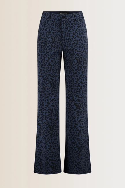 Flared travelbroek met luipaardprint