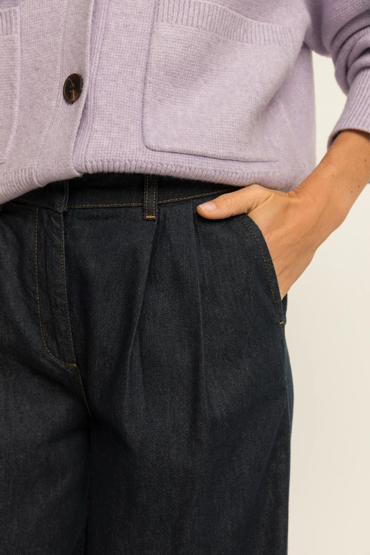 Gebreid vest met knoopsluiting