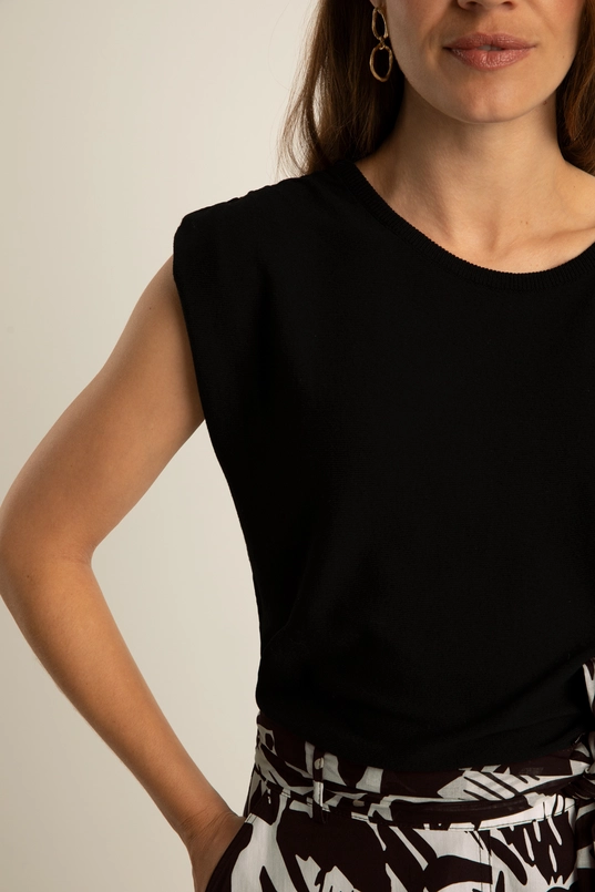 Gebreide spencer met ruchedetails