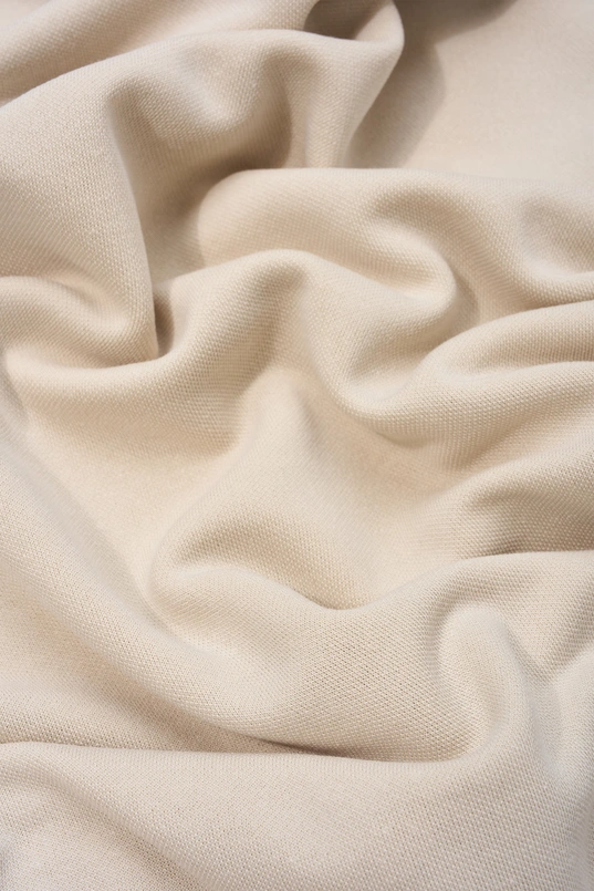 Gedrapeerde top met strikdetail