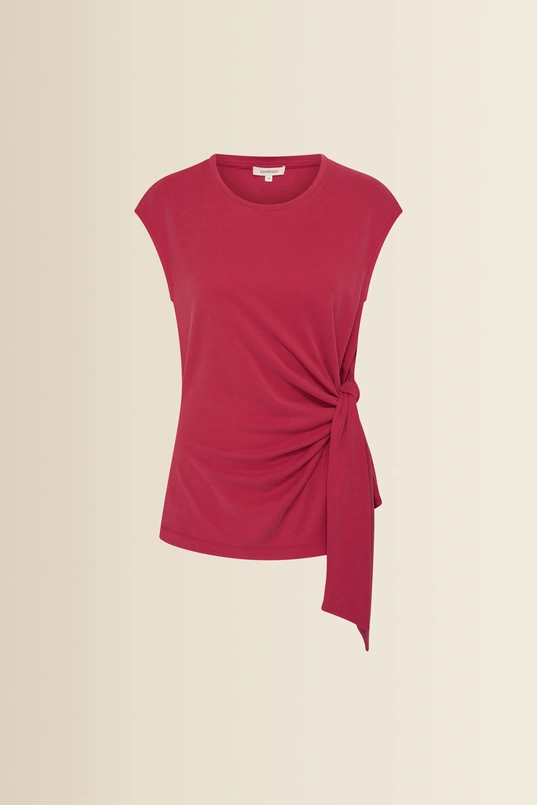 Gedrapeerde top met strikdetail