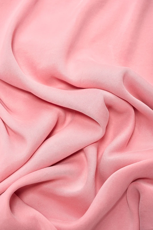 Glanzende top met V-hals