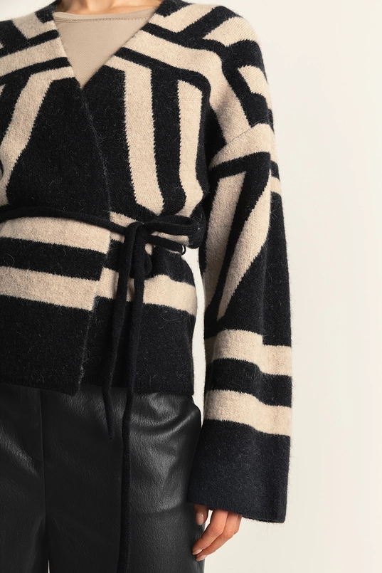 Jacquard vest met ceintuur