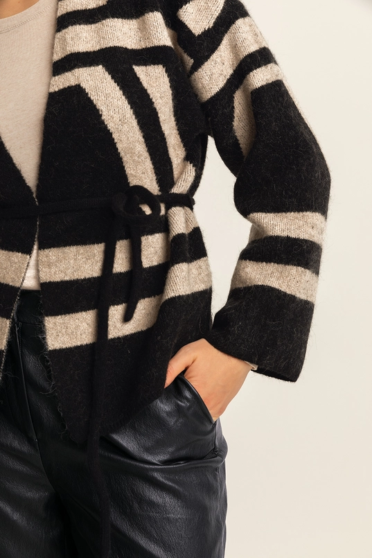 Jacquard vest met ceintuur