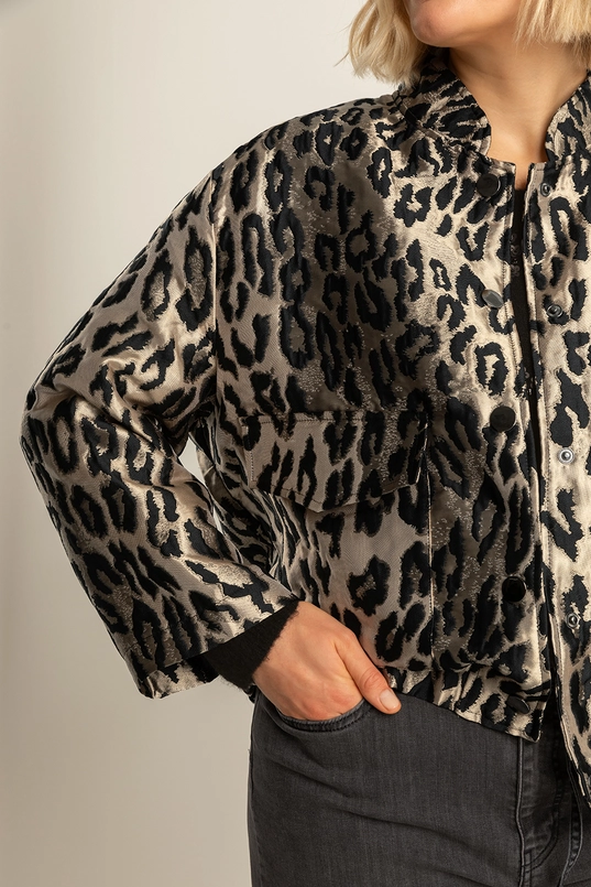 Jaquard jasje met luipaardprint