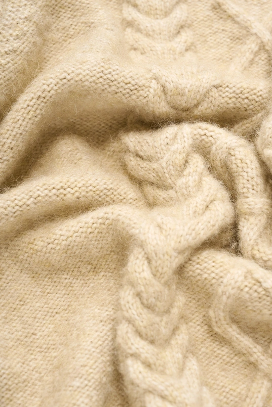 Kabeltrui met ballonmouwen