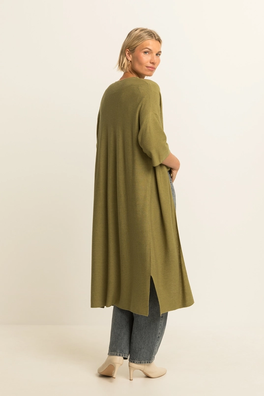 Lang fijngebreid vest