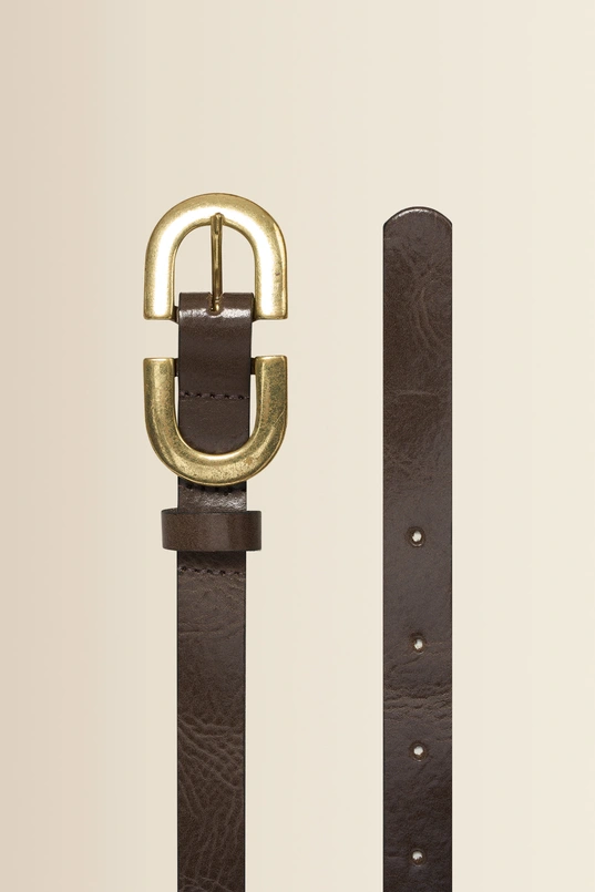 Leren riem met goudkleurige gesp