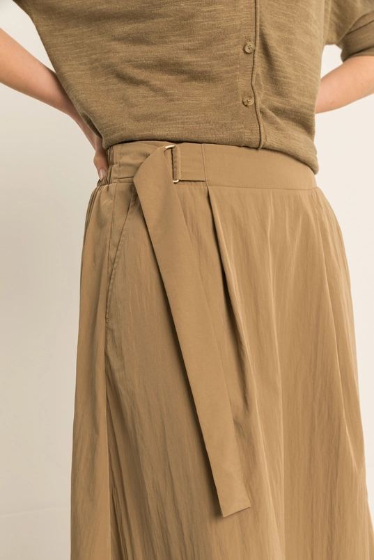 Midi-rok met ceintuur