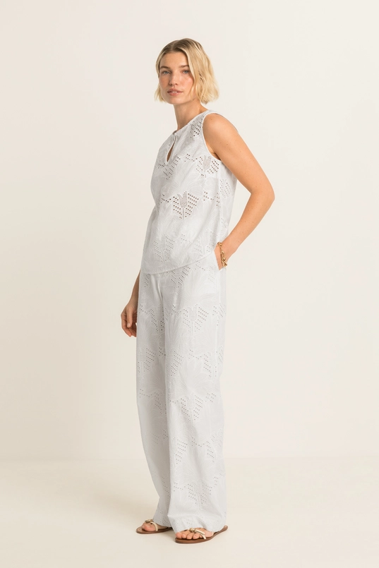 Mouwloze broderie blouse