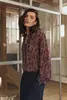 Paisleyblouse met contrastdetail