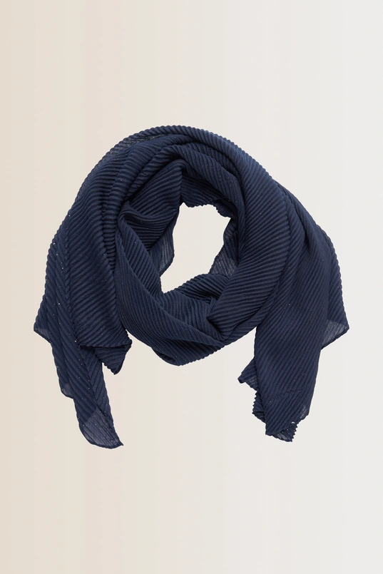 Plissé shawl