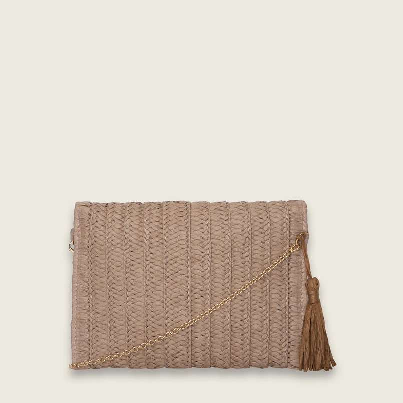 Raffia clutch