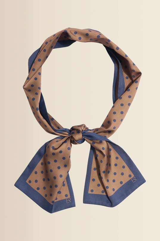 Scarf satin pattern