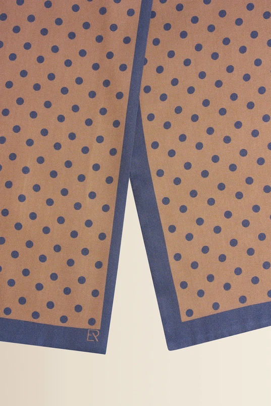 Scarf satin pattern