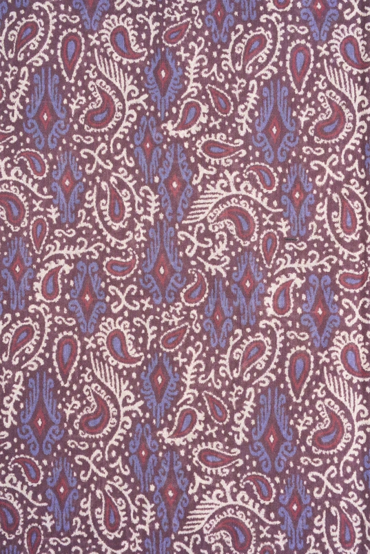 Shawl met paisleydessin