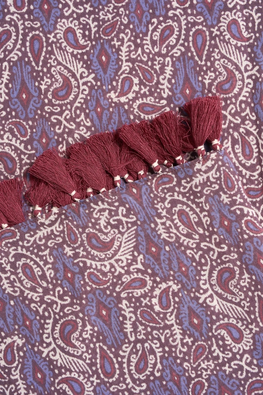 Shawl met paisleydessin