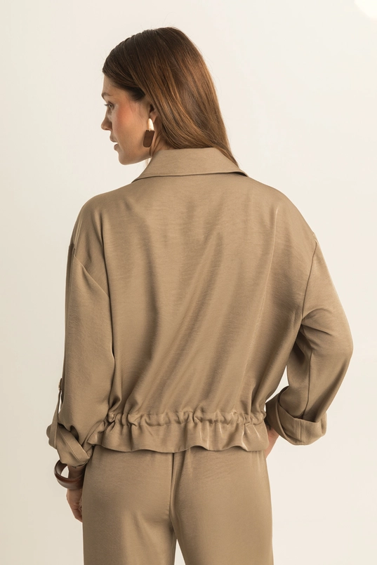 Soepelvallend blouse jasje