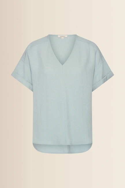 Soepelvallende blouse met V-hals
