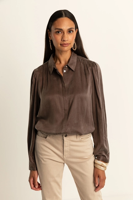 Soepelvallende blouse