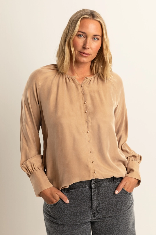 Soepelvallende blouse