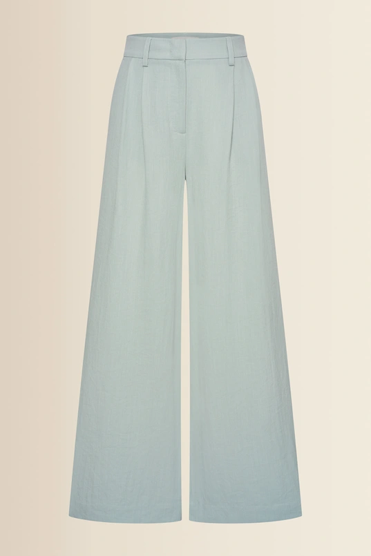 Soepelvallende broek met plooien