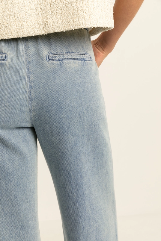 Soepelvallende jeans