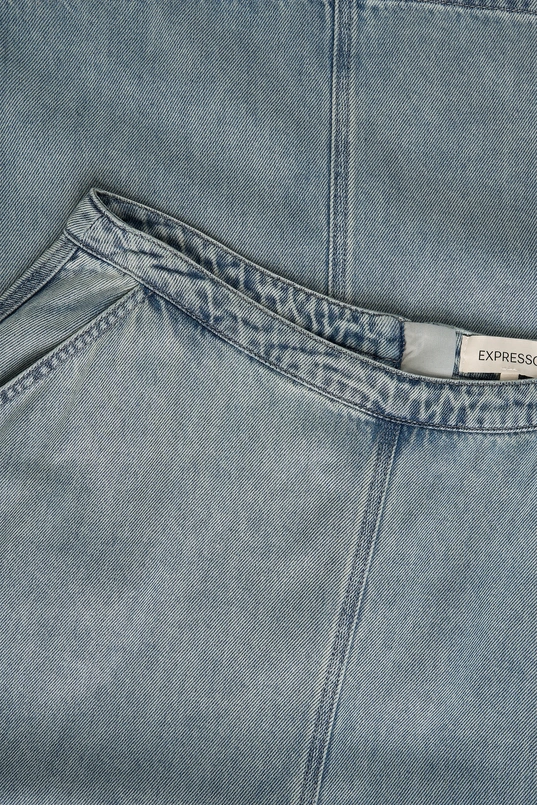 Soepelvallende midi-rok