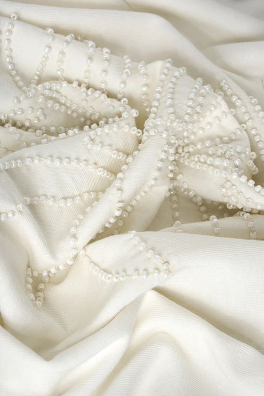 T-shirt met kralendetails