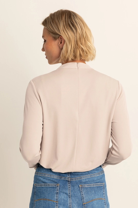 Top met keyhole-detail