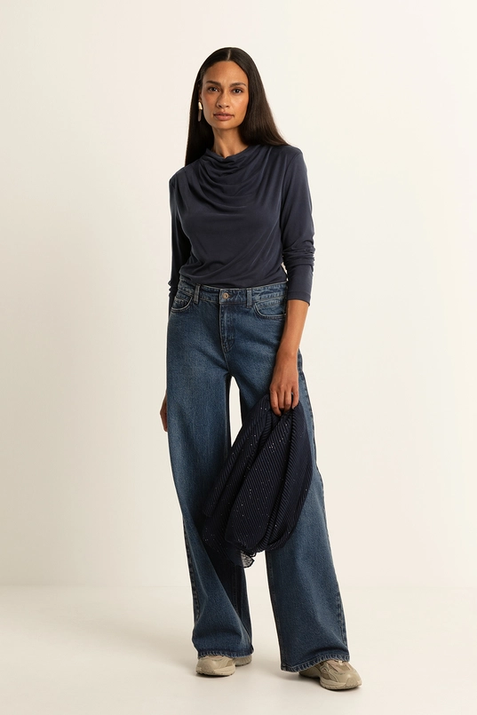 Top met schouderplooien