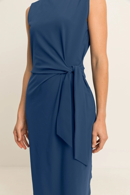 Travel jurk met knoopdetail