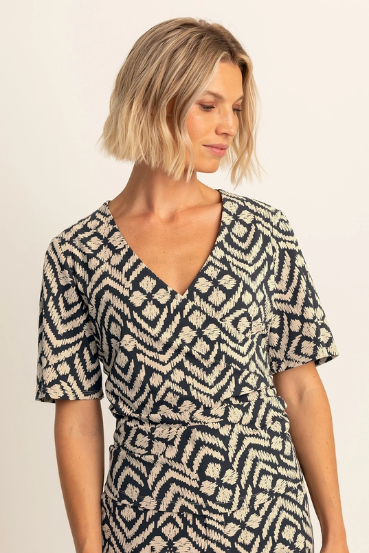 Travel top met V-hals