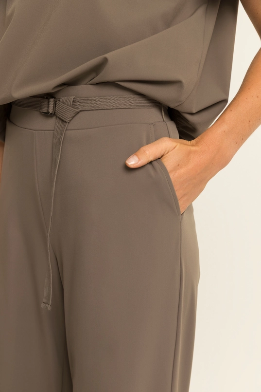 Travelbroek met wijde pijpen