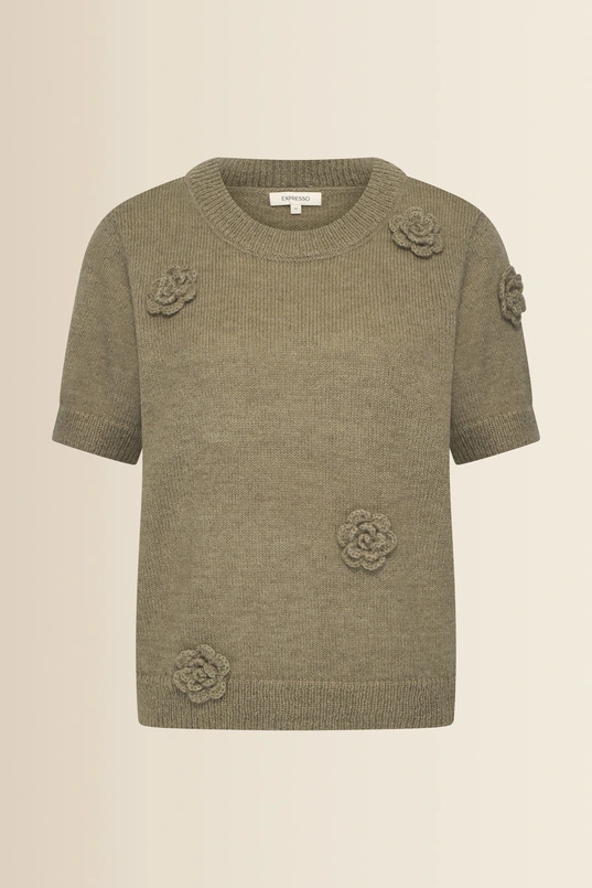 Trui met bloemapplicaties